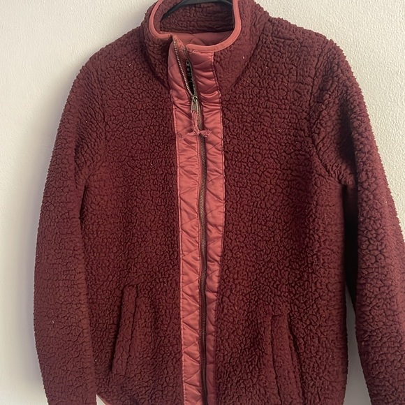 Abercrombie and Fitch Red Sherpa Jacket Size S - Picture 2 of 15